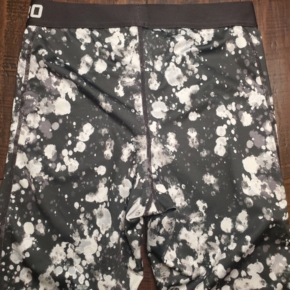 Nike Dri Fit Athletic Leggings sz Medium - Picture 5 of 5